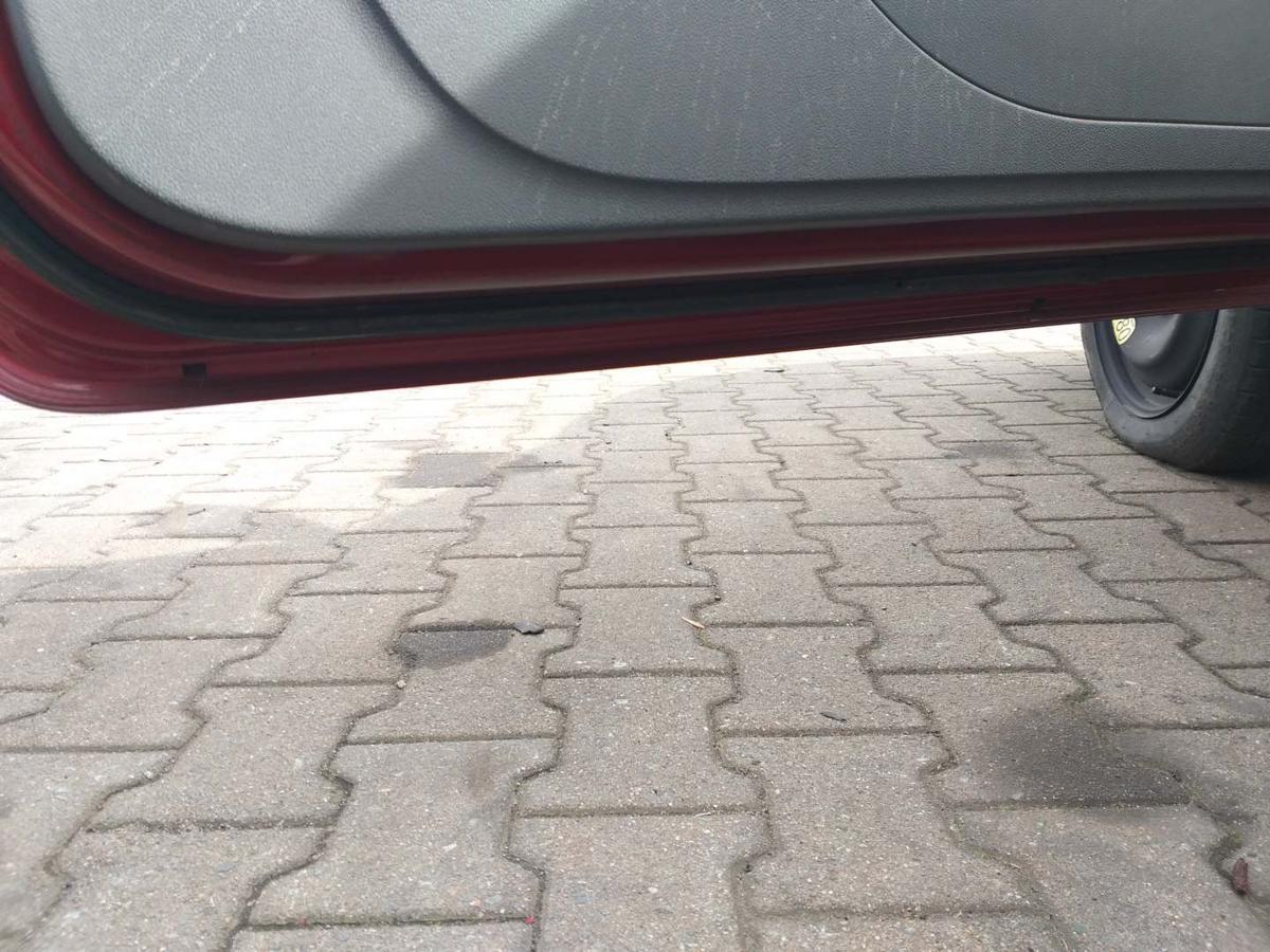 Ford Focus 2 original T&uuml;r vorn links Tango Rot 3-T&uuml;rer Facelift Bj.2008